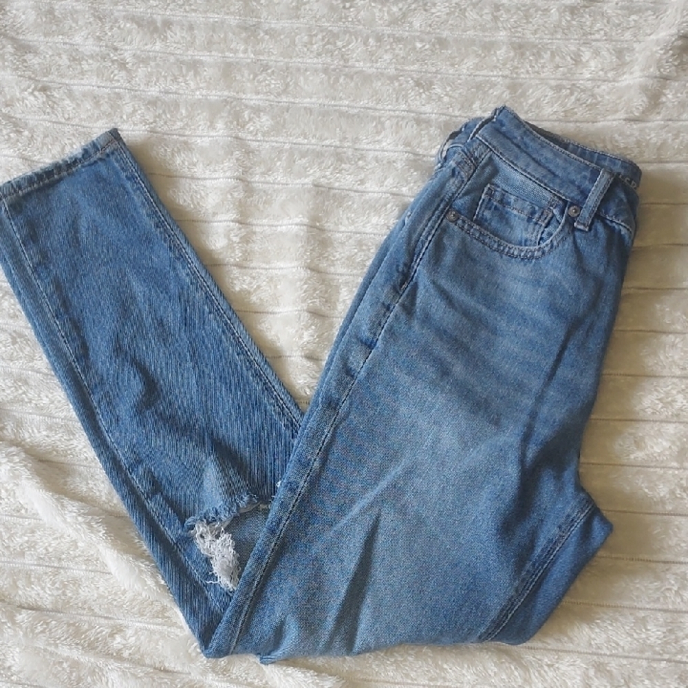 American Eagle Outfitters Light Blue Skinny Jeans